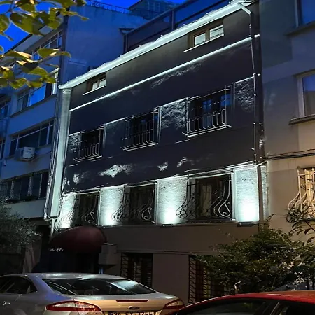 فندق Comelivego Cihangir 22 3*